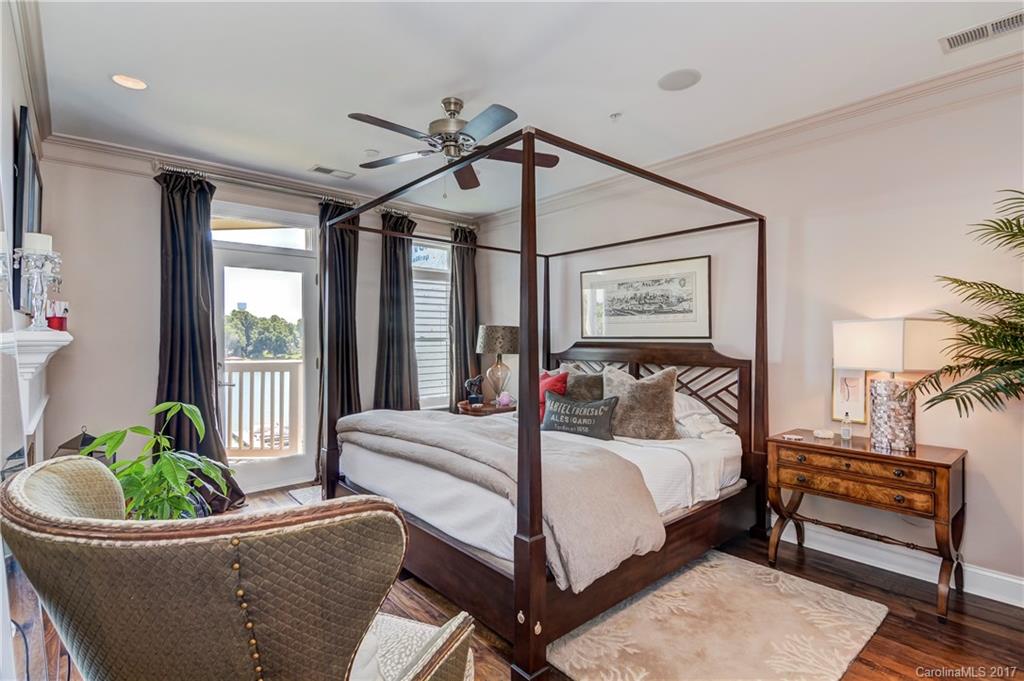 Harbor Point Village - Residential