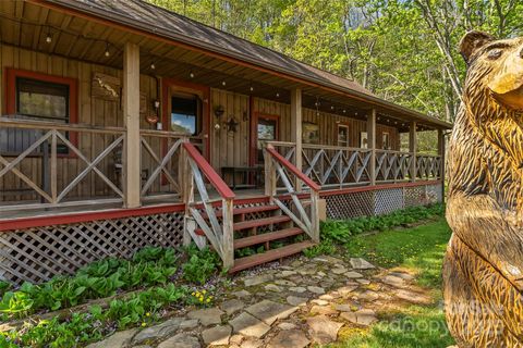 1159 Rockdale Road Bakersville NC 28705