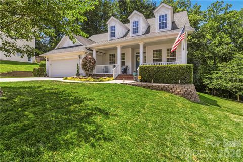 Photo of 329 Brixham Place, Fort Mill, SC 29708 (MLS # 4384410)
