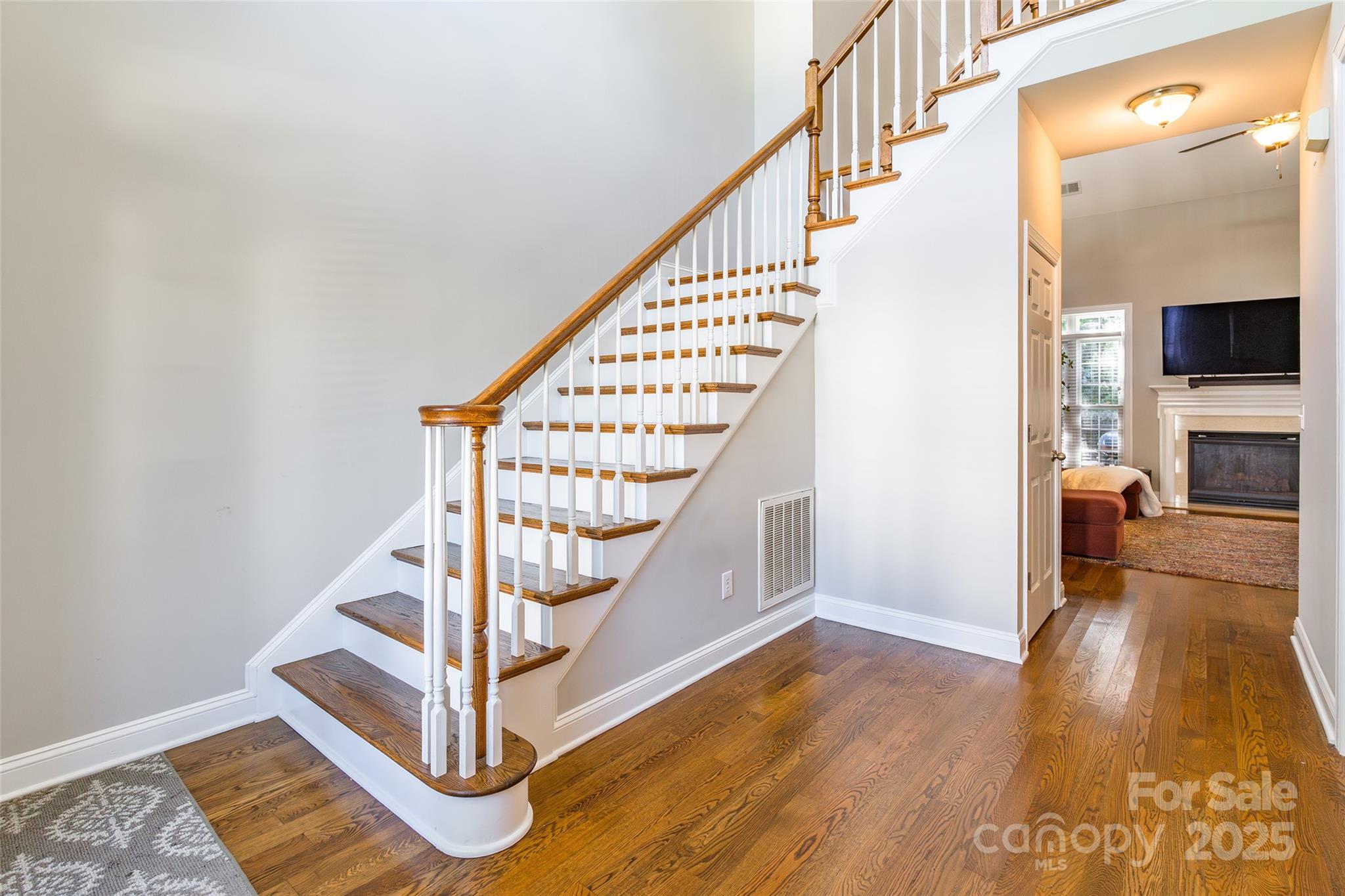 20400 Marblehead Court