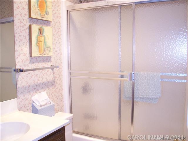 Dogwood Hills - Residential Lease