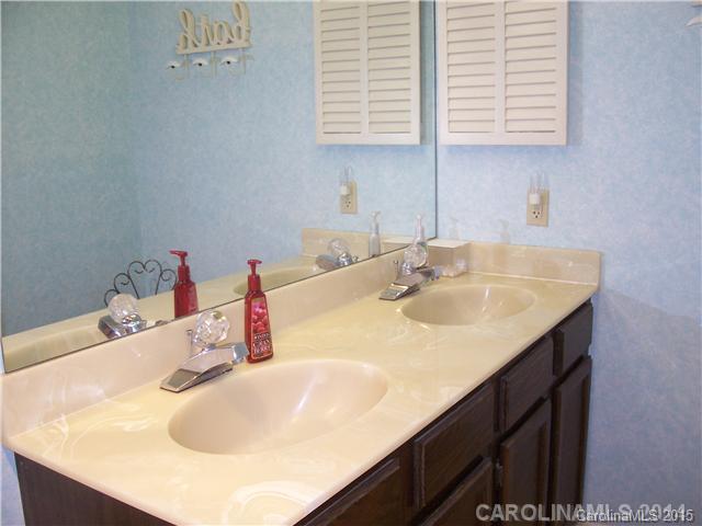 Dogwood Hills - Residential Lease