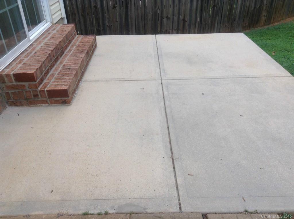 Old Stone Crossing - Residential Lease