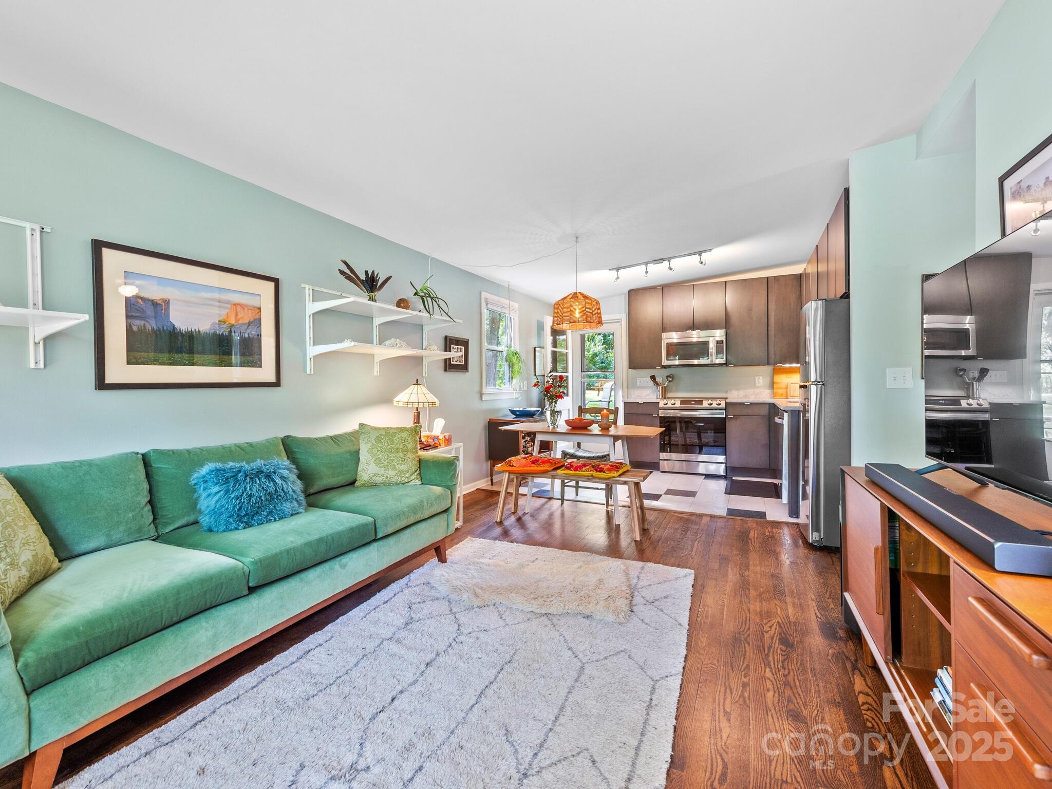 12 Rex Drive