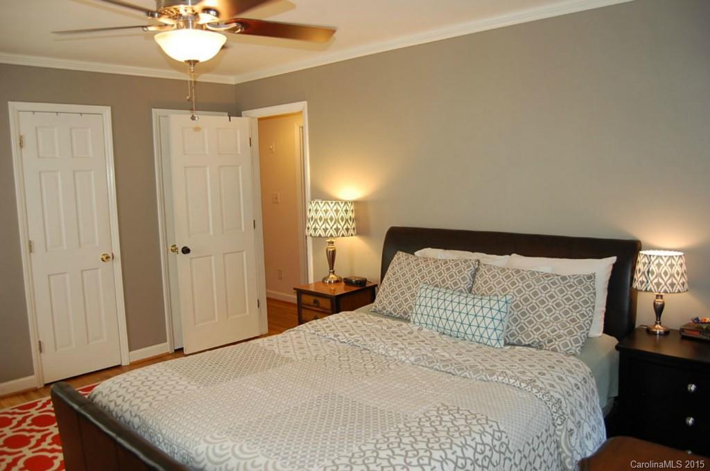 Beverly Woods East - Residential