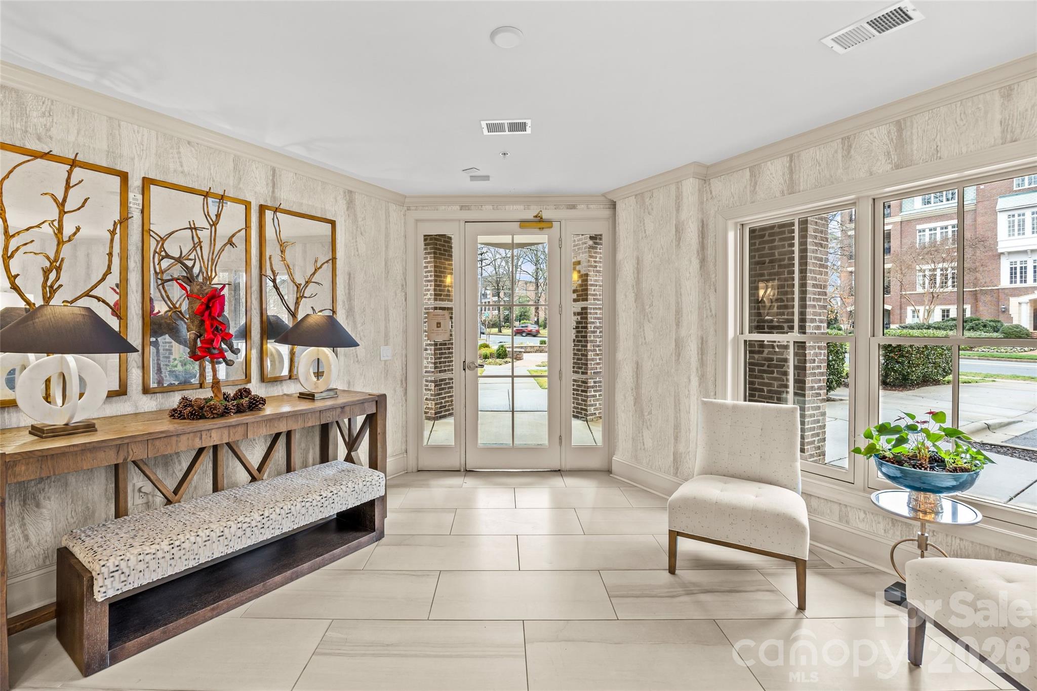 2312 Selwyn Avenue 501