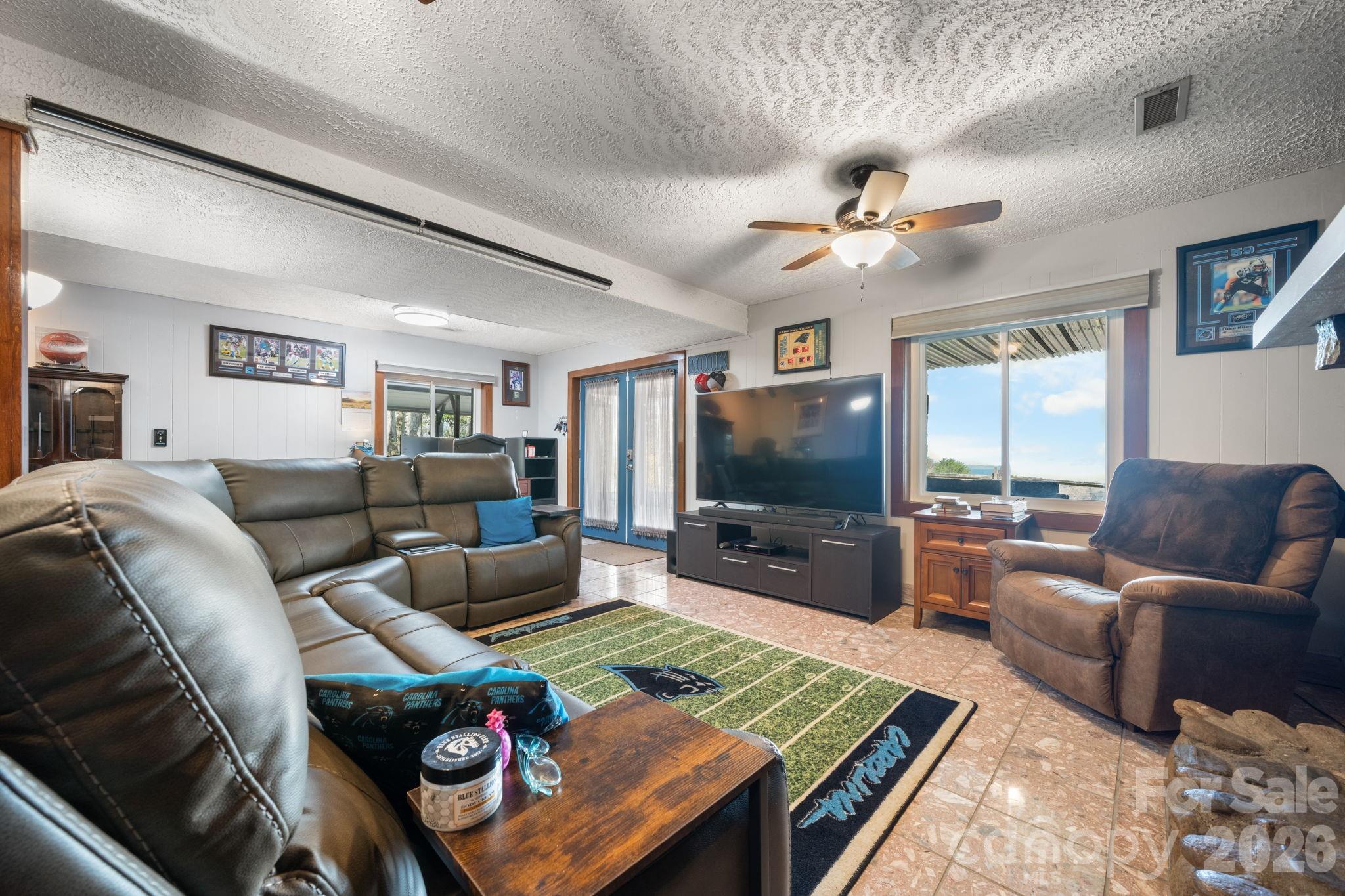 Pine Mountain Lakes - Residential