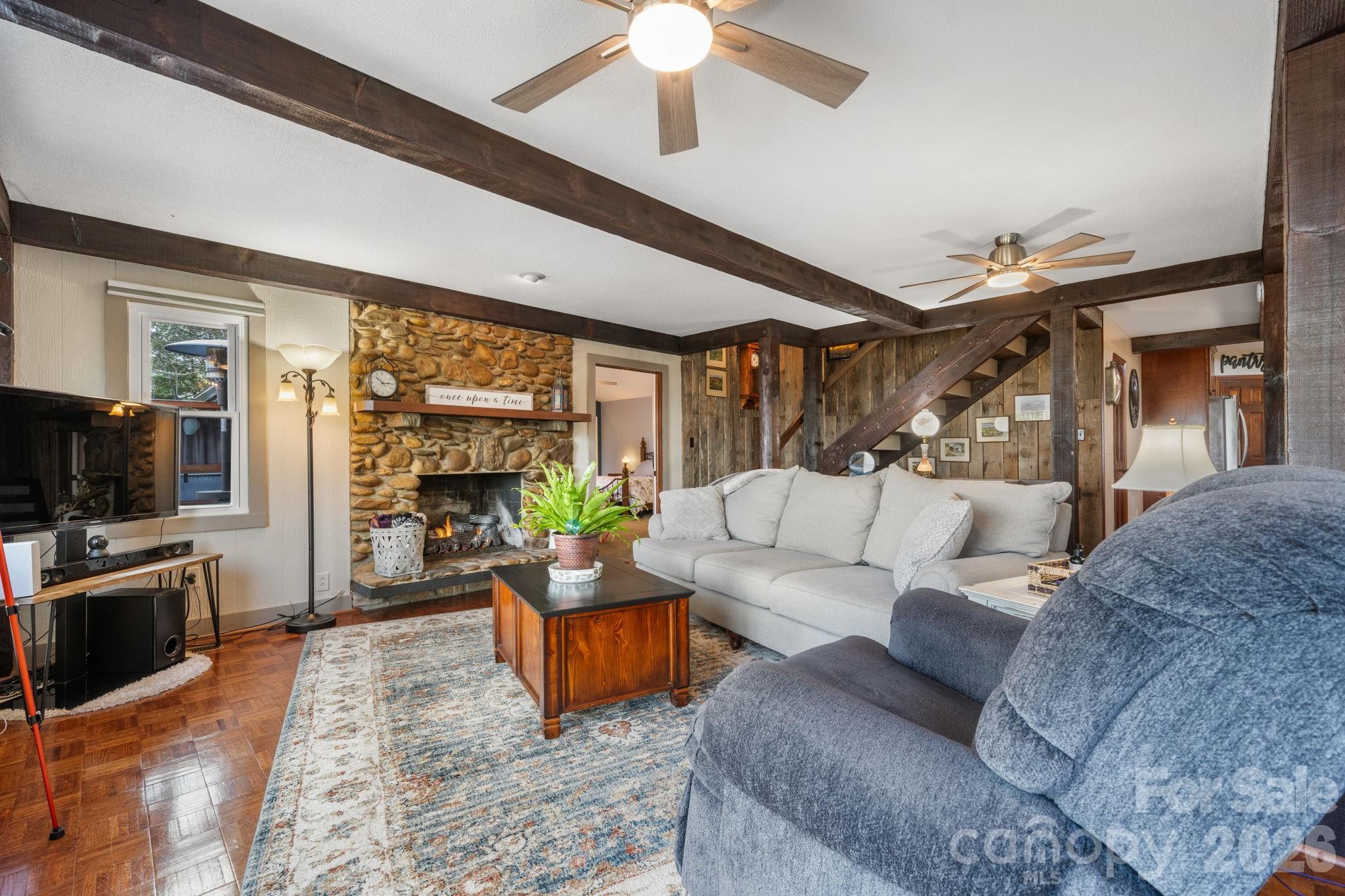 Pine Mountain Lakes - Residential