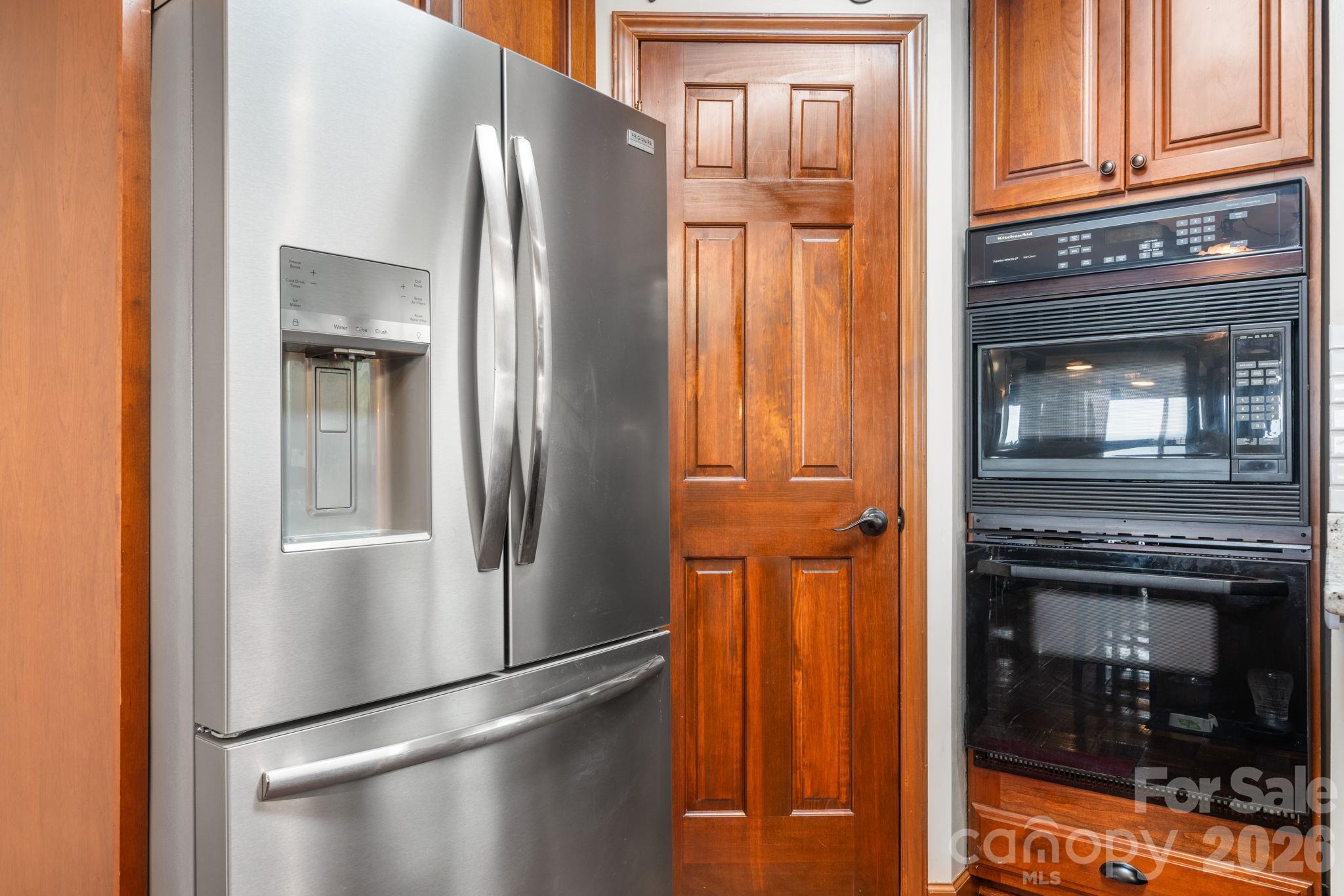 Pine Mountain Lakes - Residential