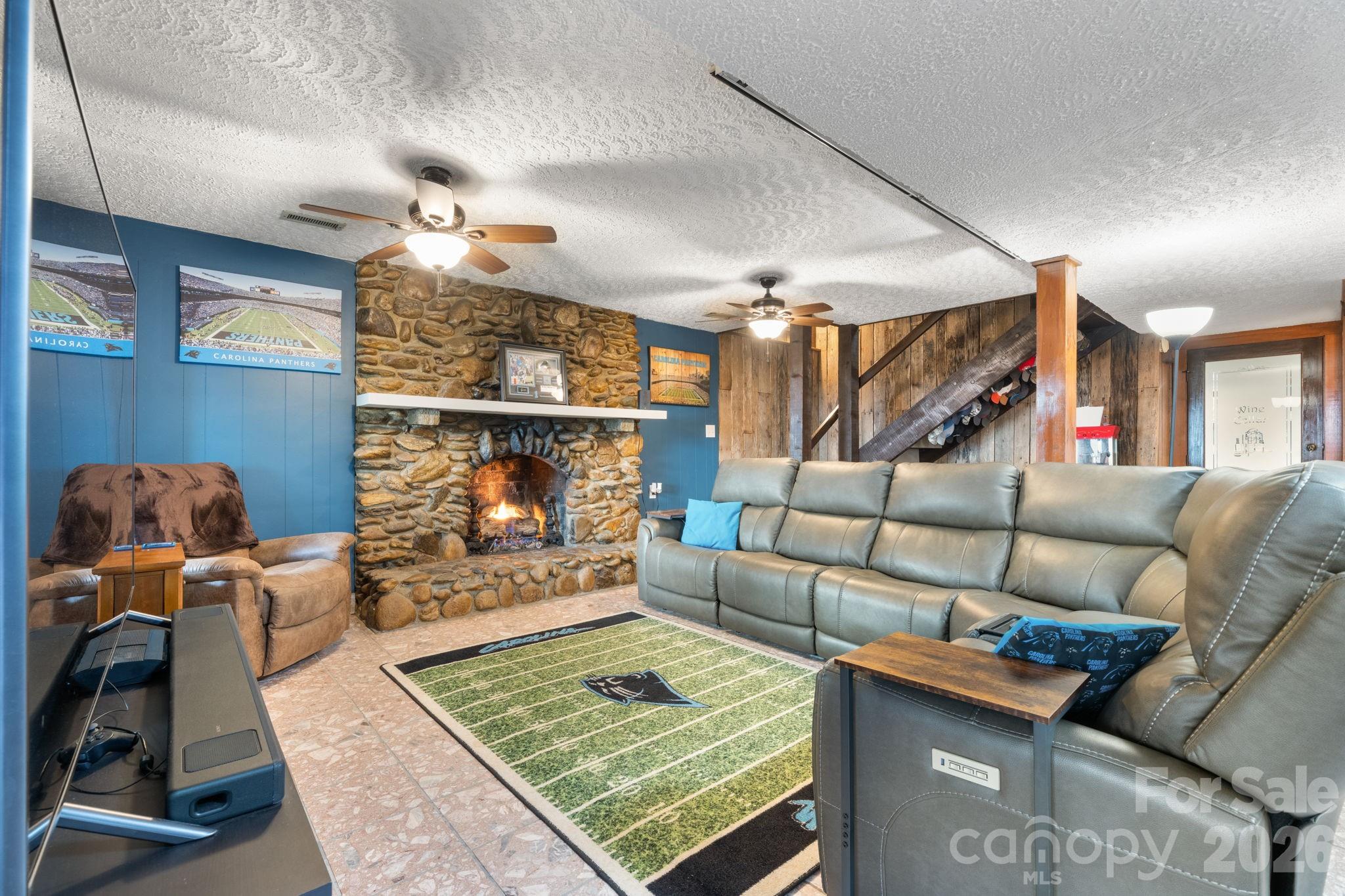 Pine Mountain Lakes - Residential