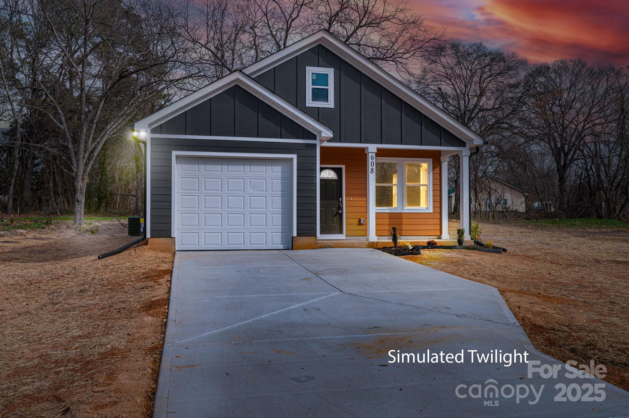 608 N Mountain Street