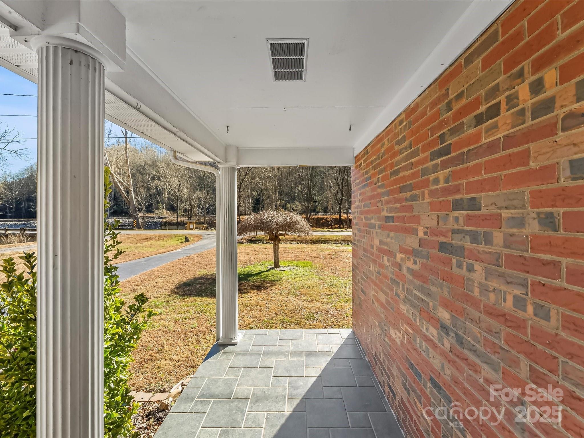 930 W Old Hwy 70 Highway