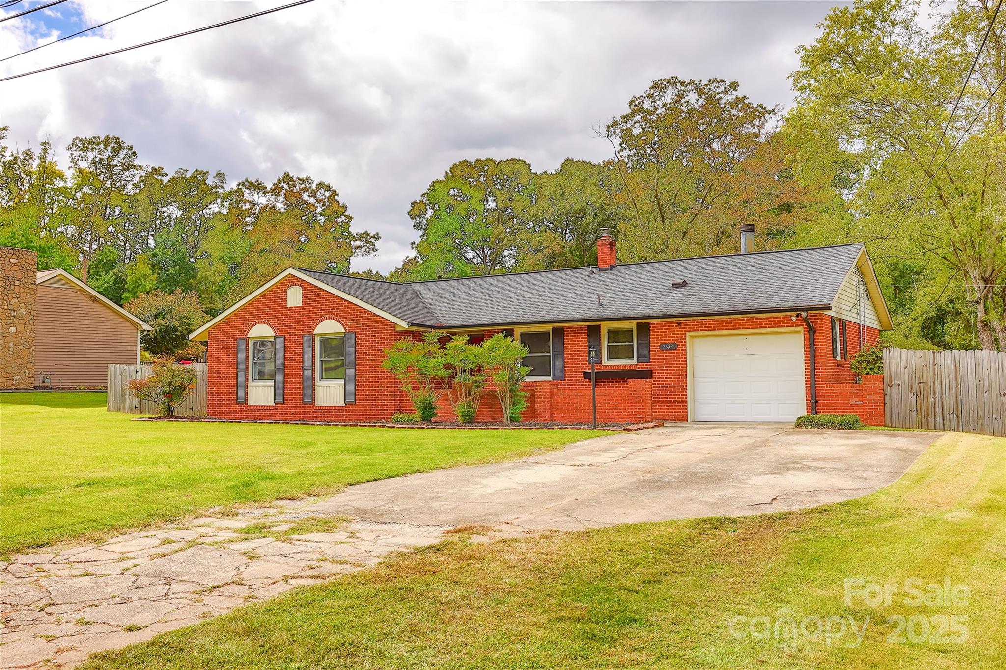 2632 Holly Hills Drive