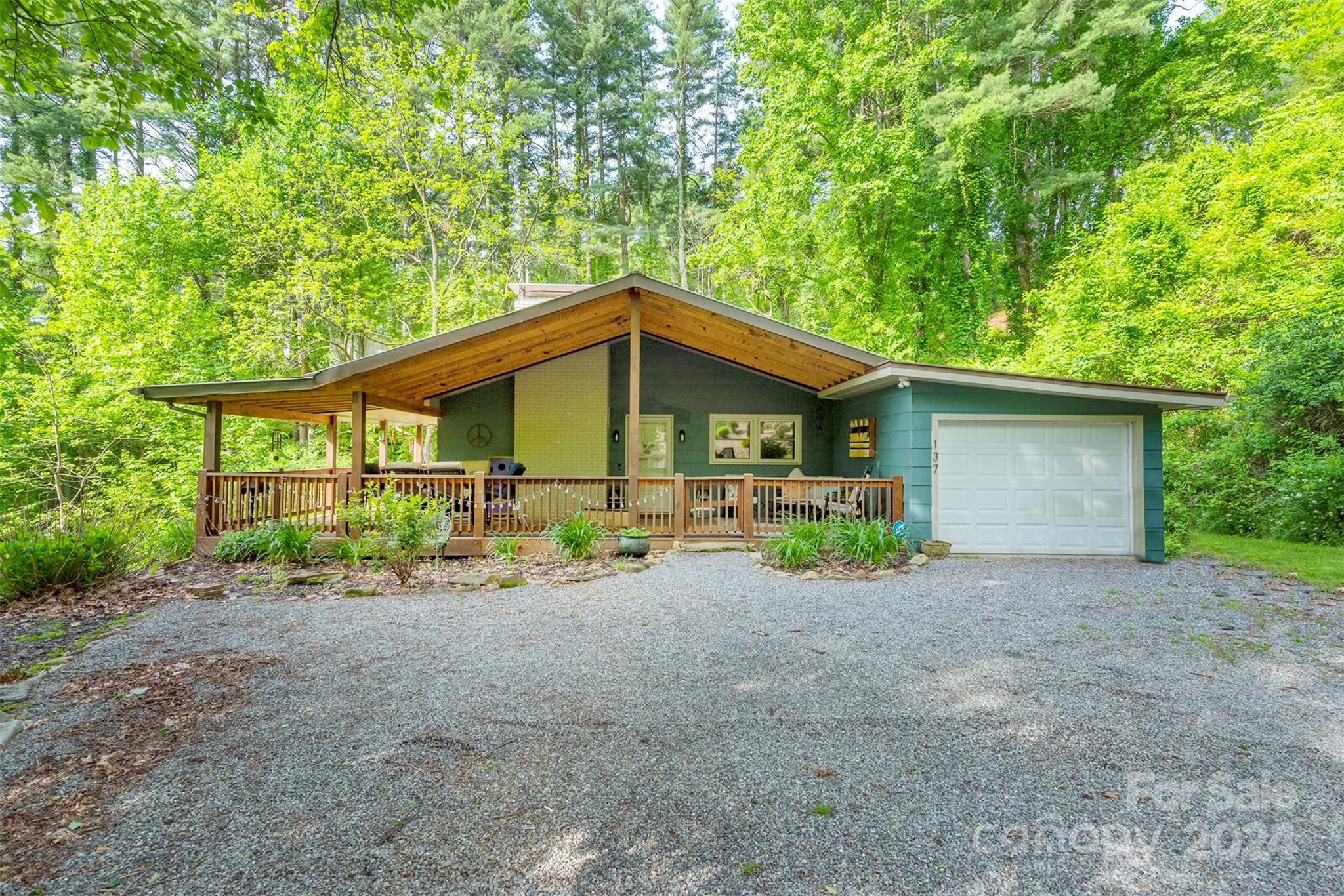 Laurel Ridge - Residential