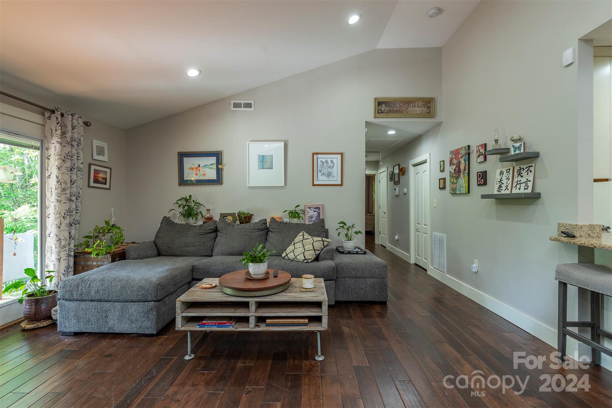 Laurel Ridge - Residential