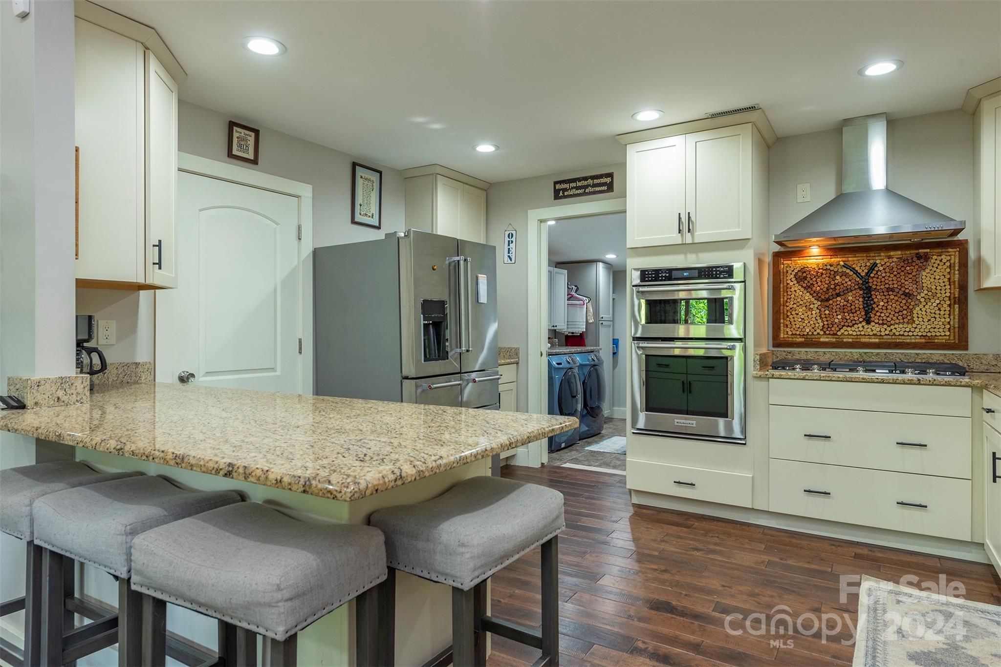 Laurel Ridge - Residential