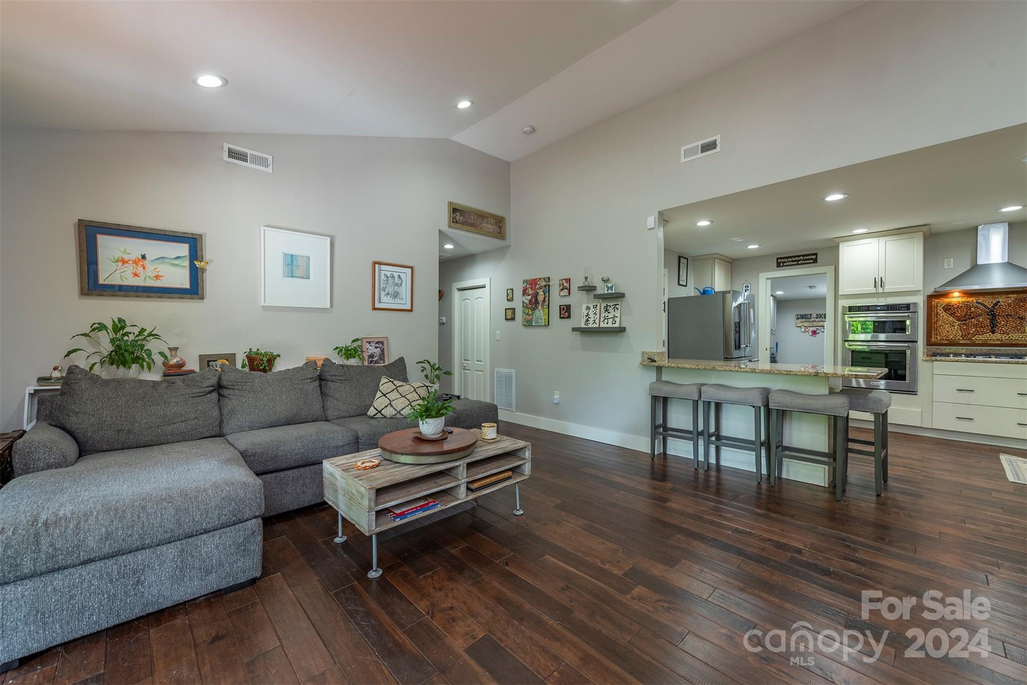 Laurel Ridge - Residential