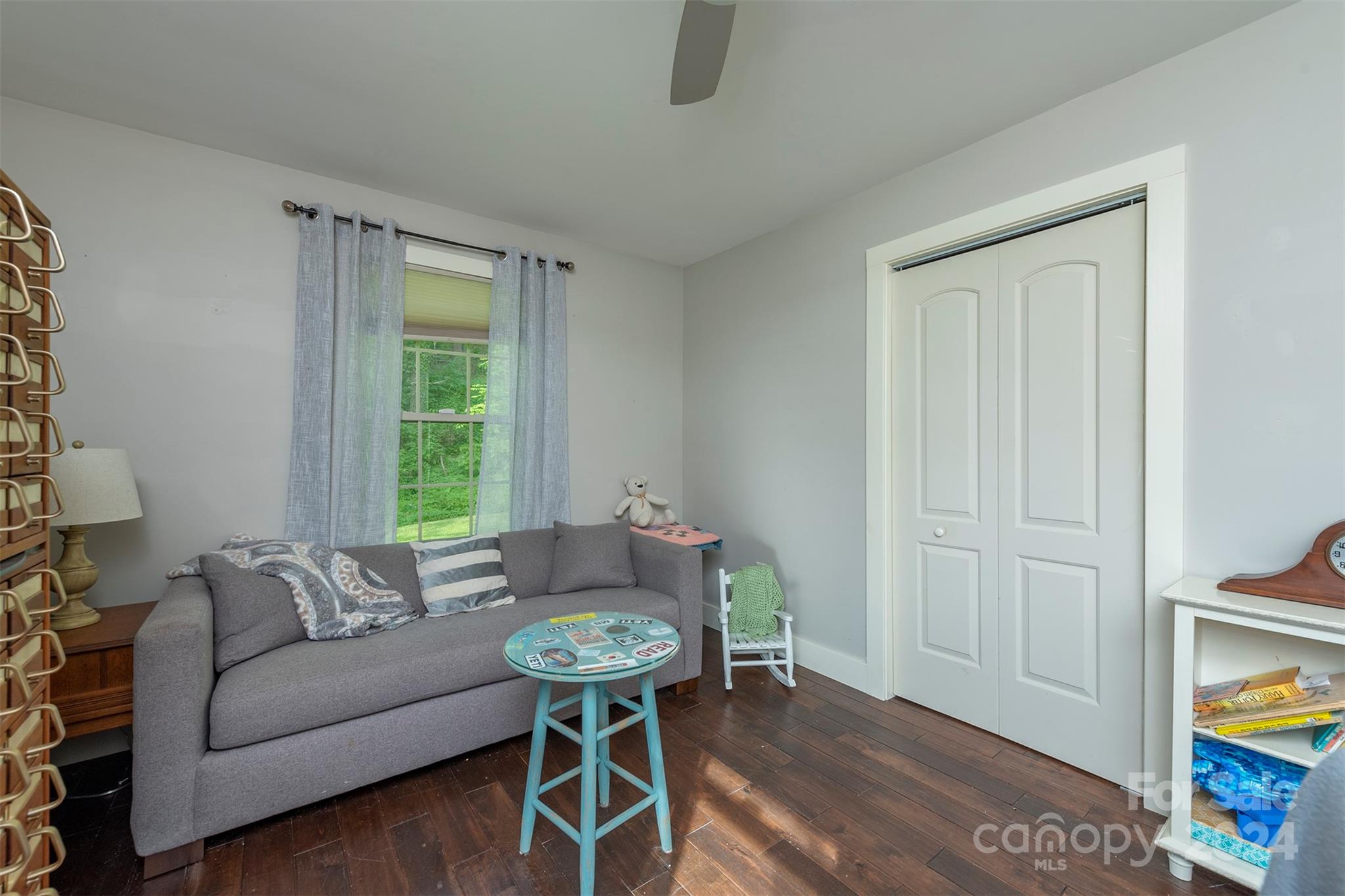 Laurel Ridge - Residential