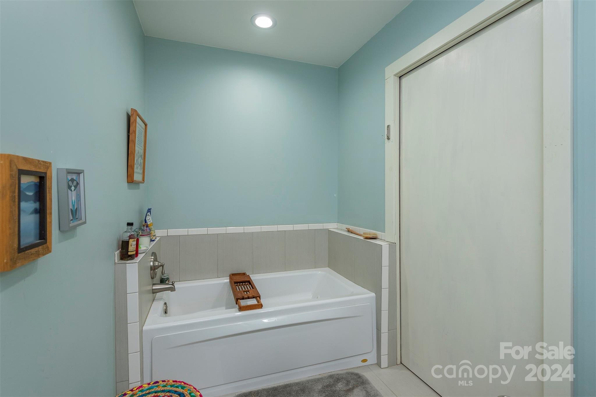 Laurel Ridge - Residential