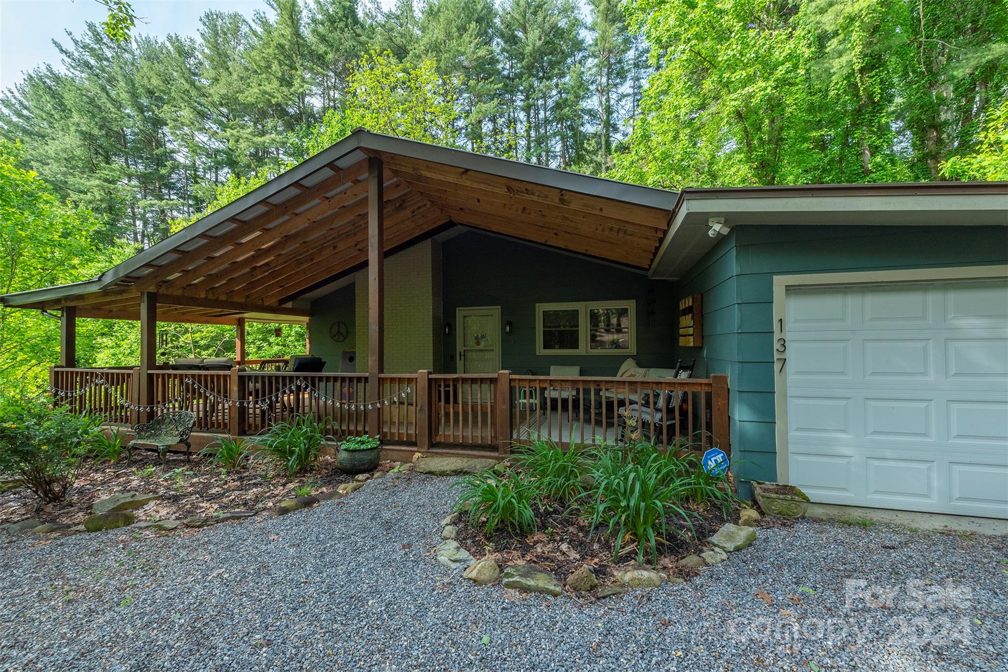 Laurel Ridge - Residential