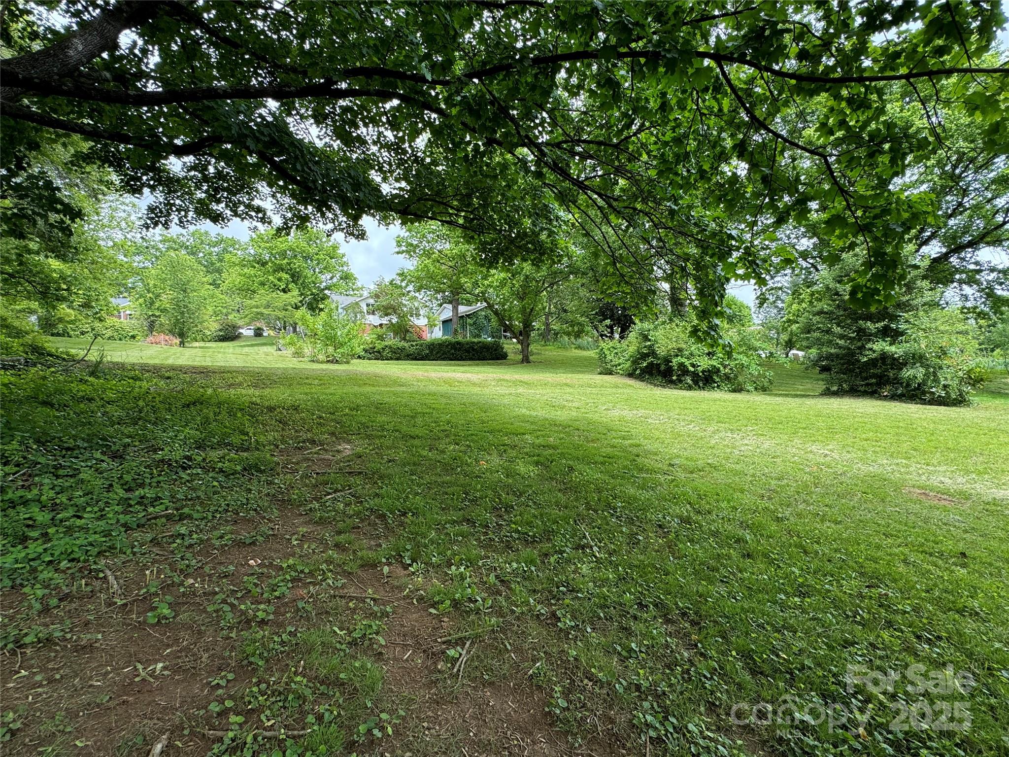 46 GREEN HILL Avenue