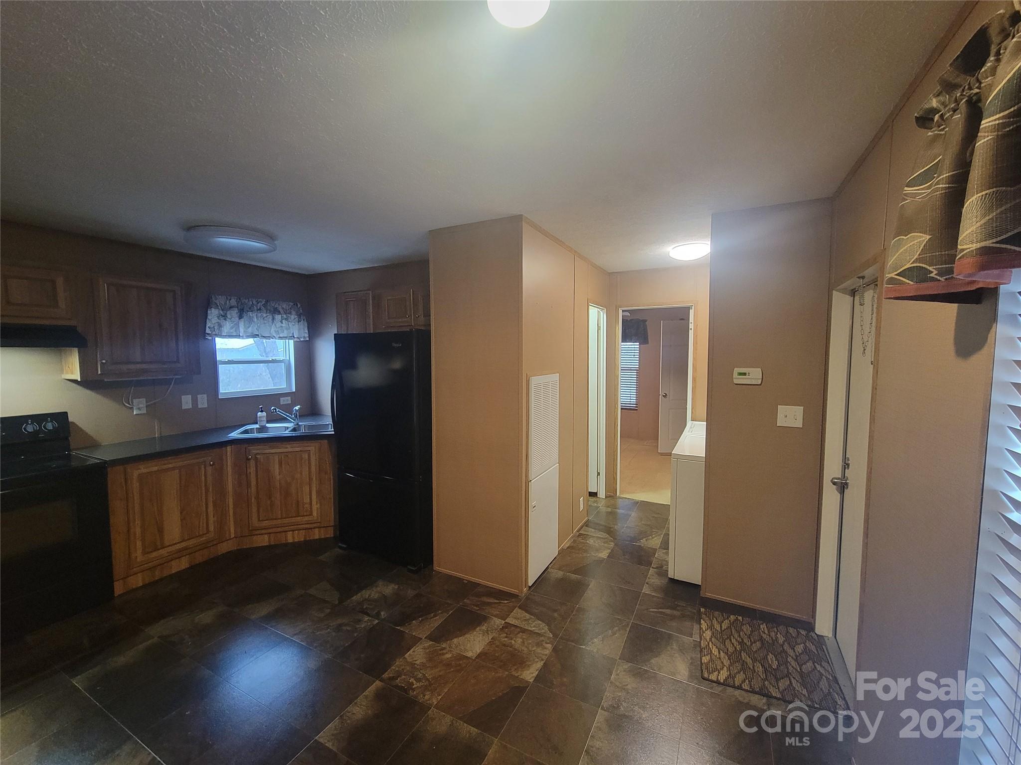 Dogwood Lakes - Residential