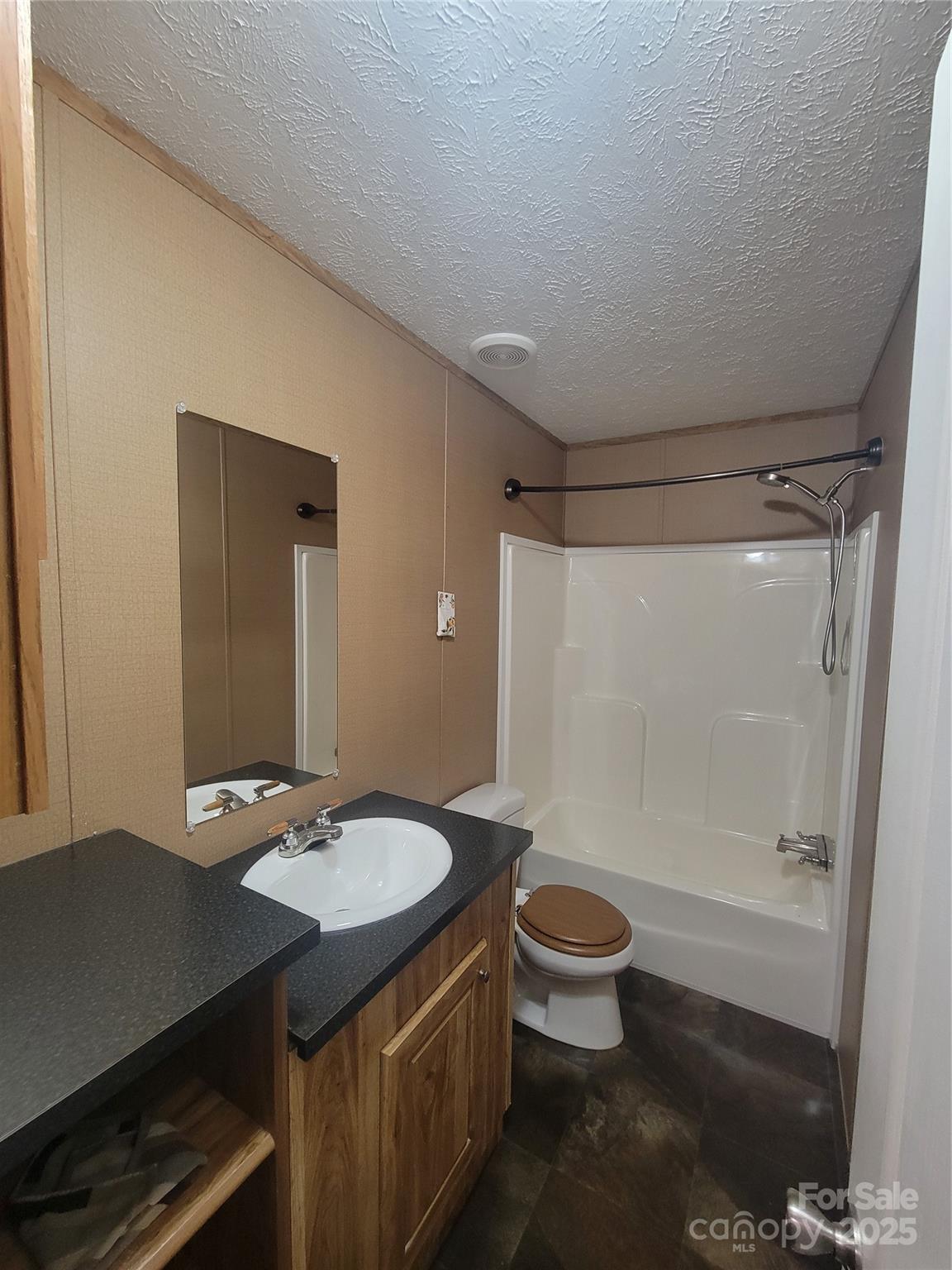 Dogwood Lakes - Residential