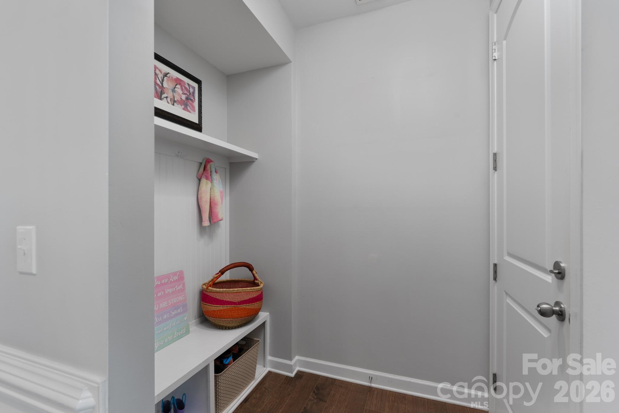 Lake Crest - Residential