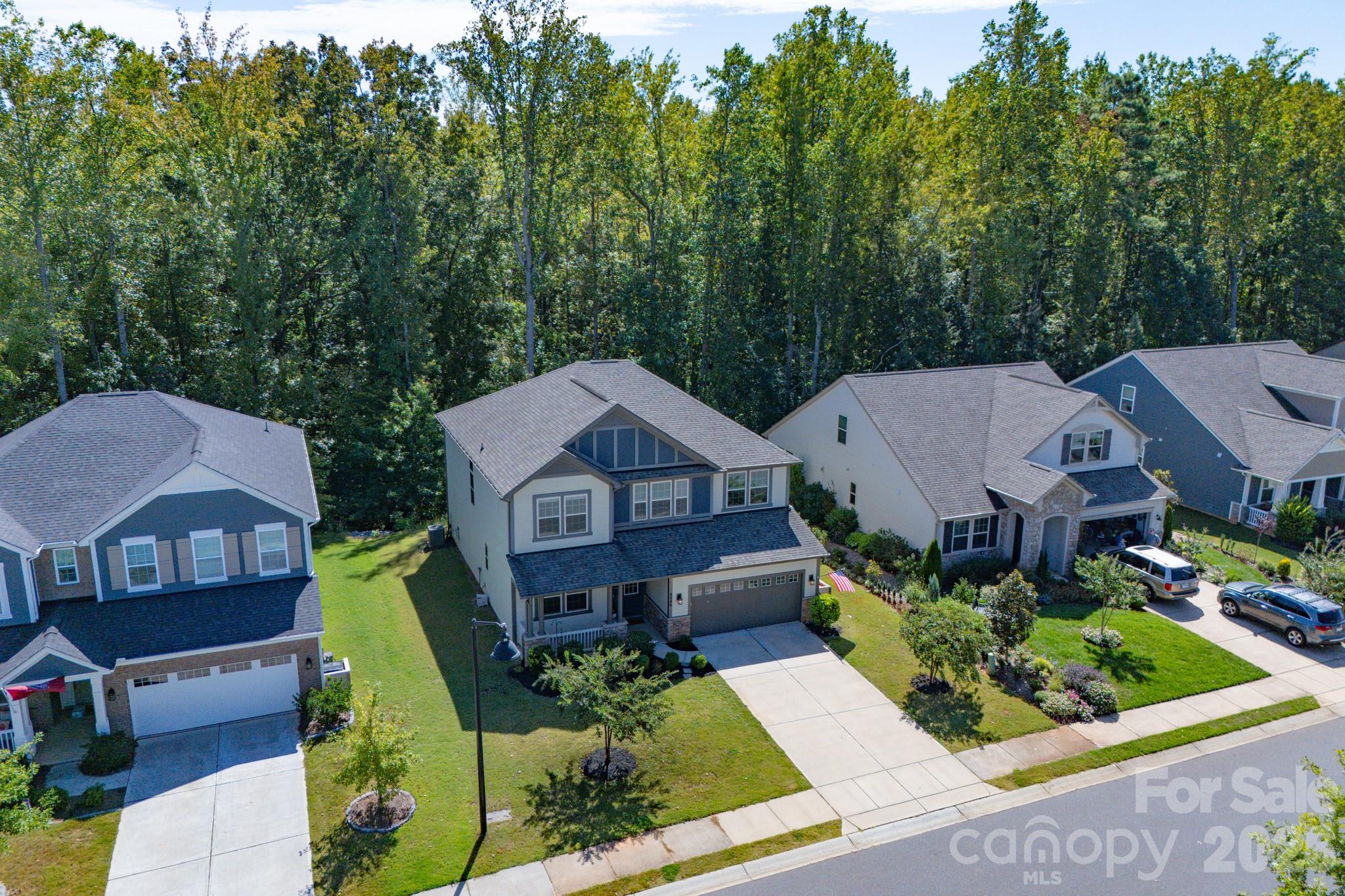 Lake Crest - Residential