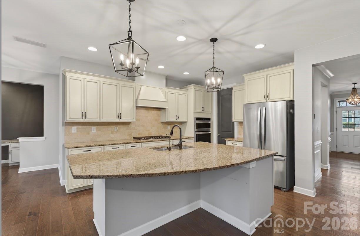 Lake Crest - Residential