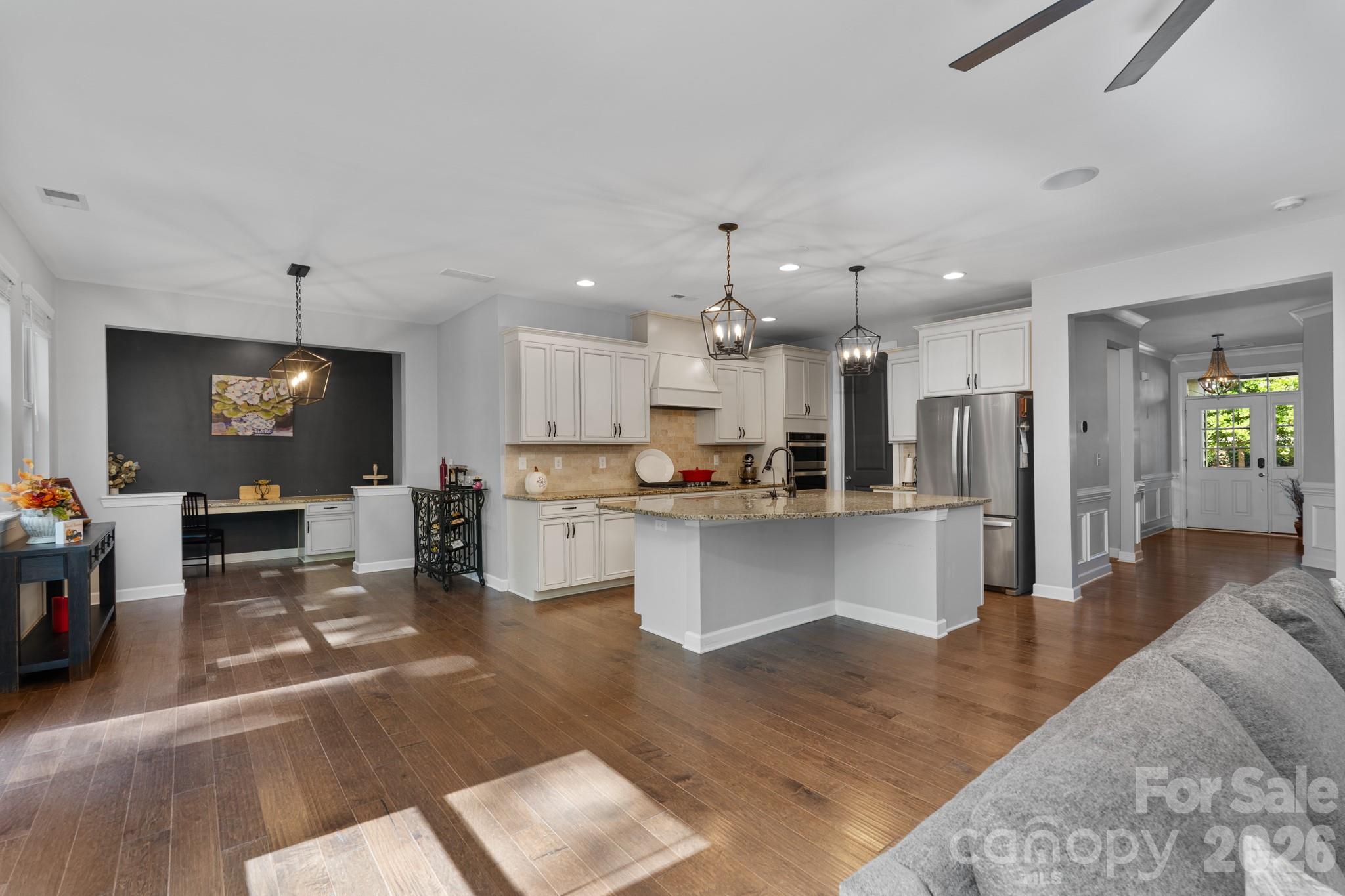 Lake Crest - Residential