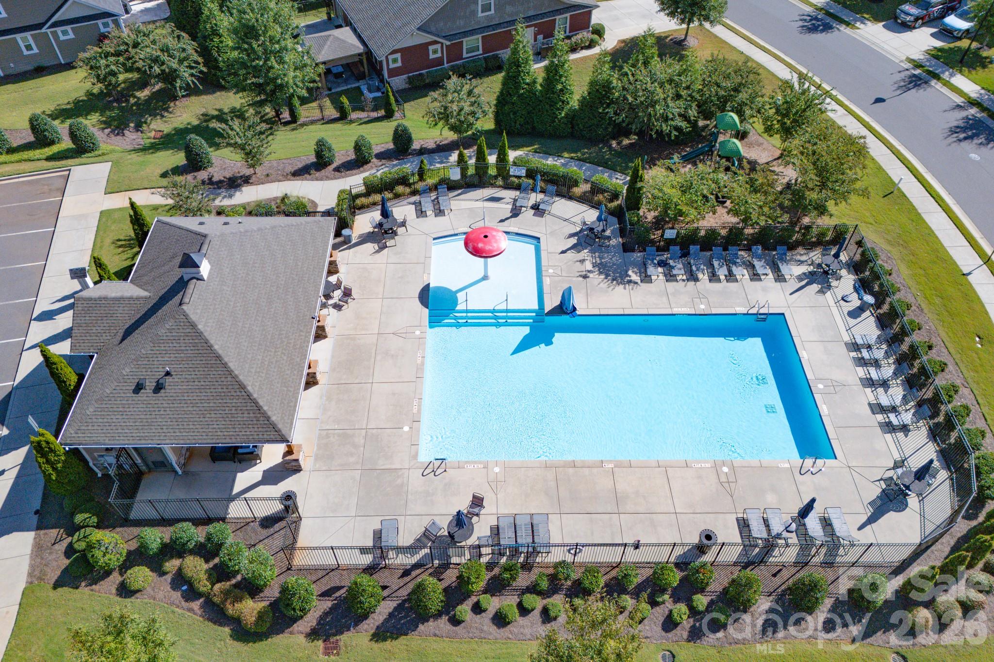 Lake Crest - Residential