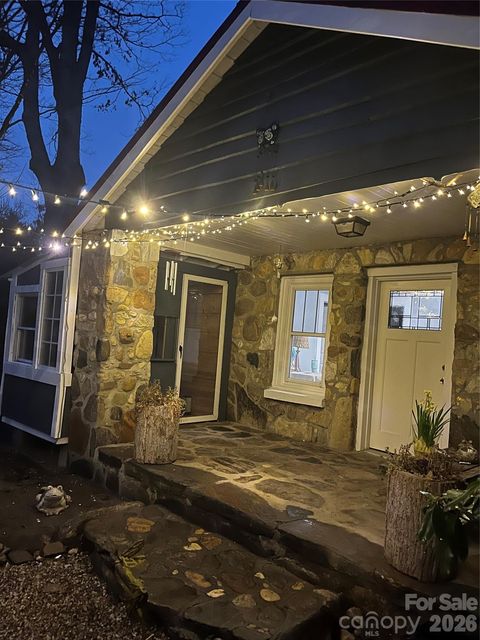 86 R And R Hyder Lane Hendersonville NC 28792