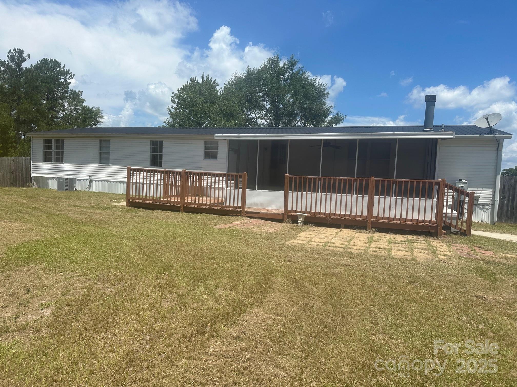 9552 Flat Creek Road