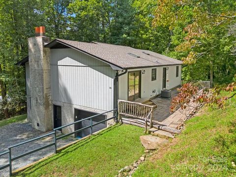 A home in Pisgah Forest