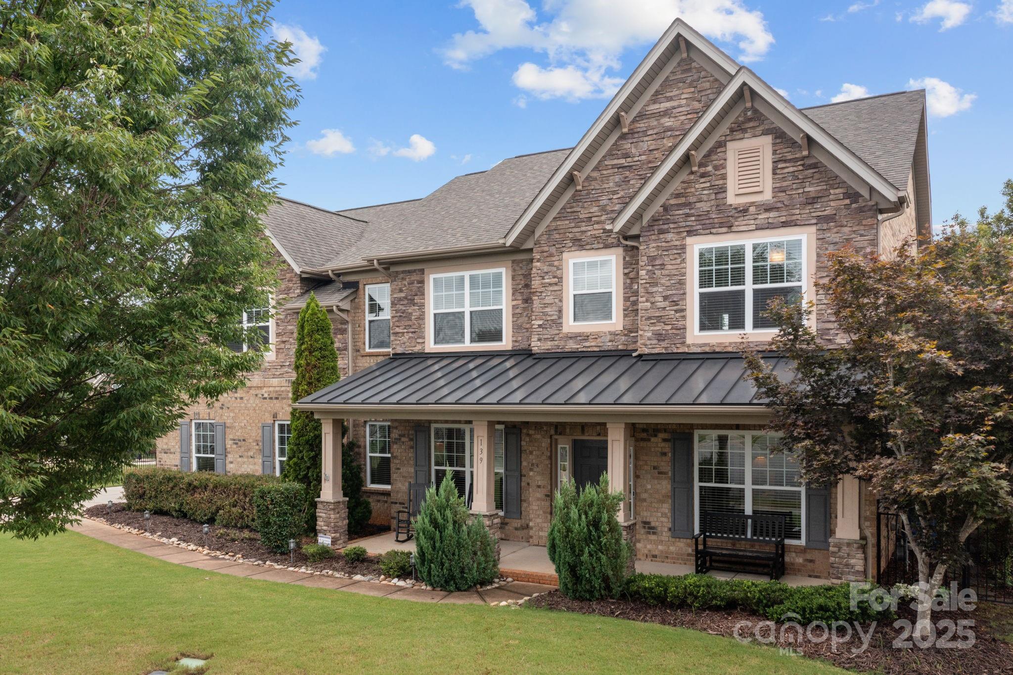 139 Gleniris Trail