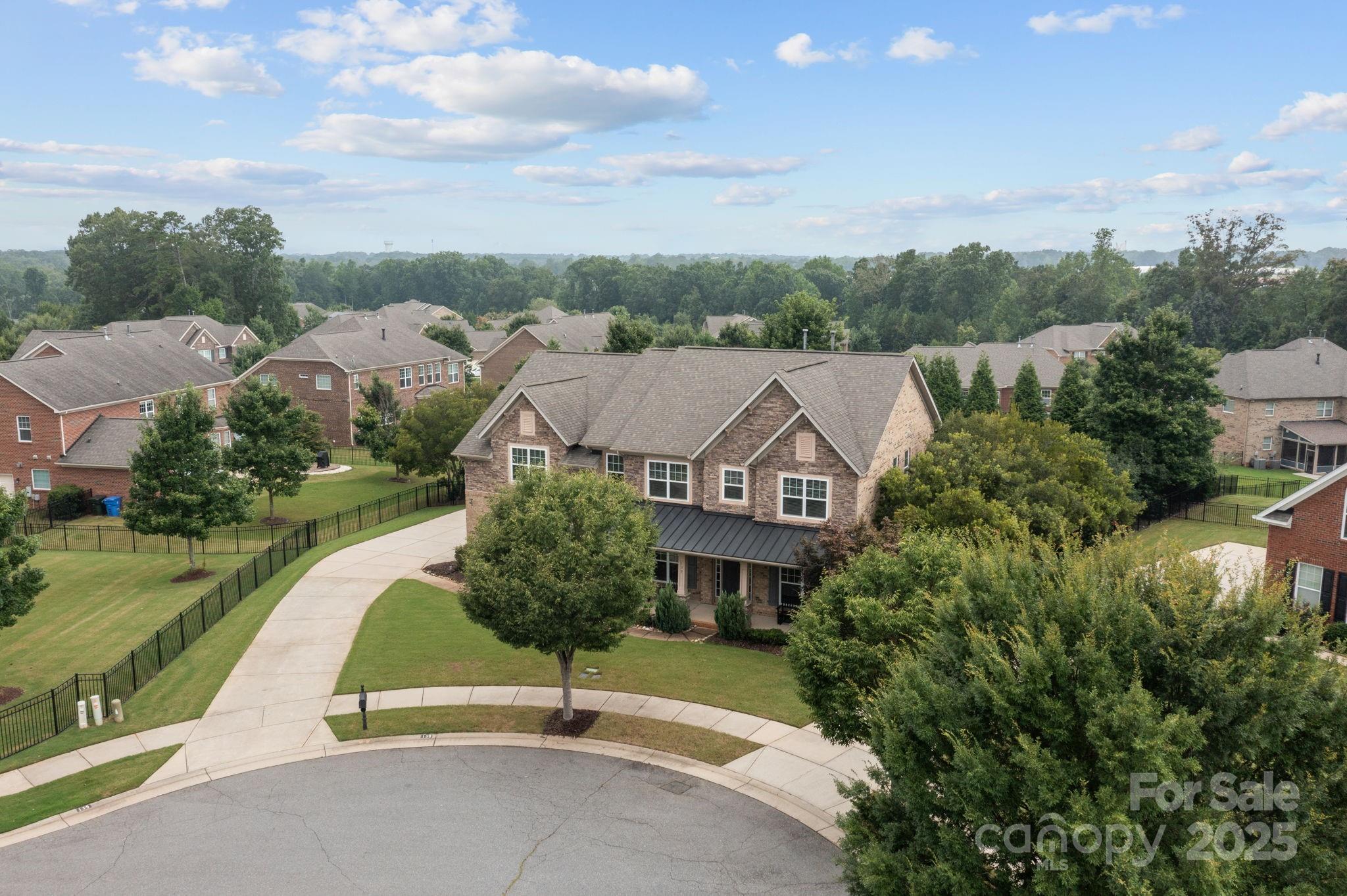 139 Gleniris Trail