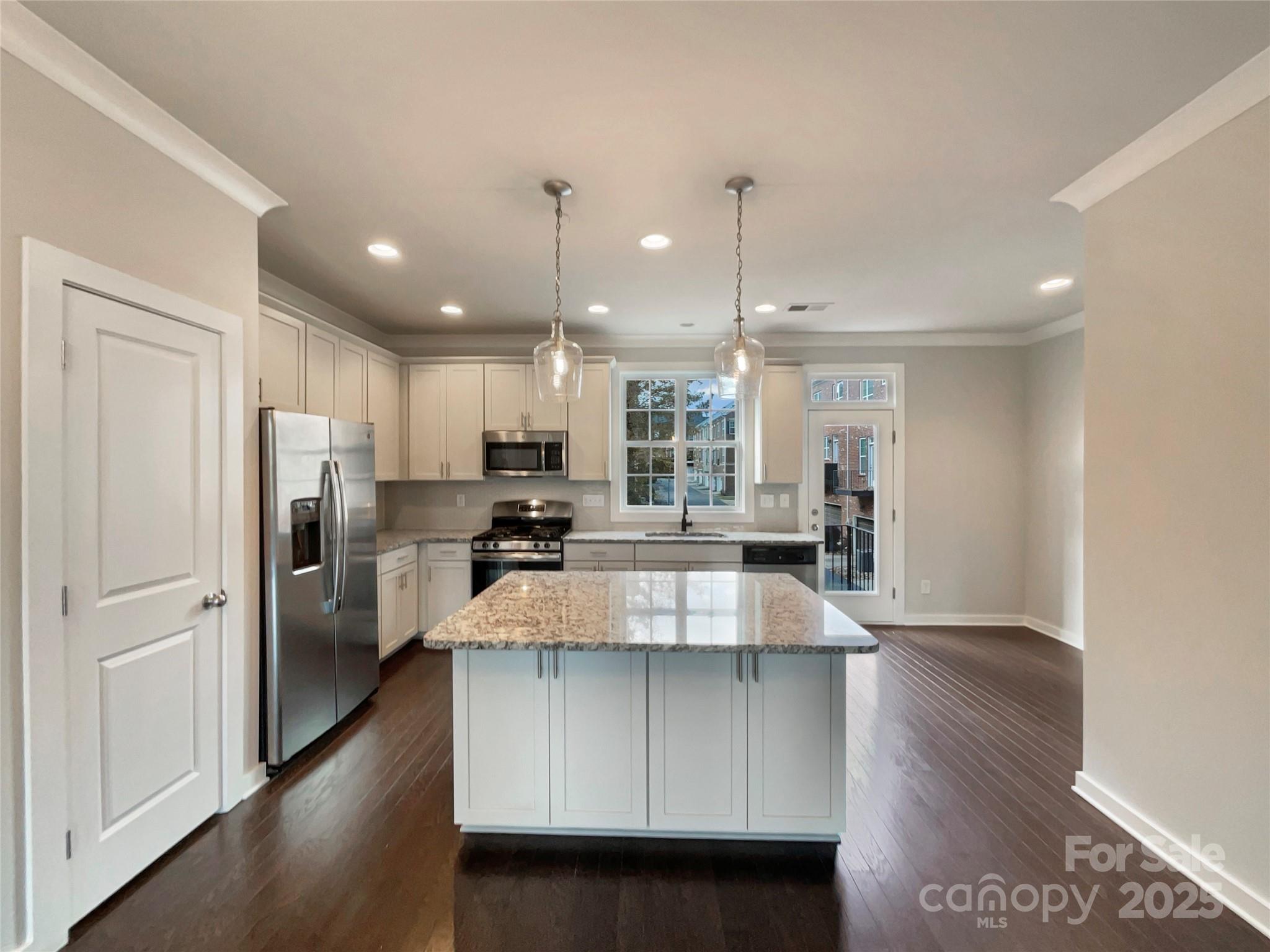 2321 Silver Crescent Drive