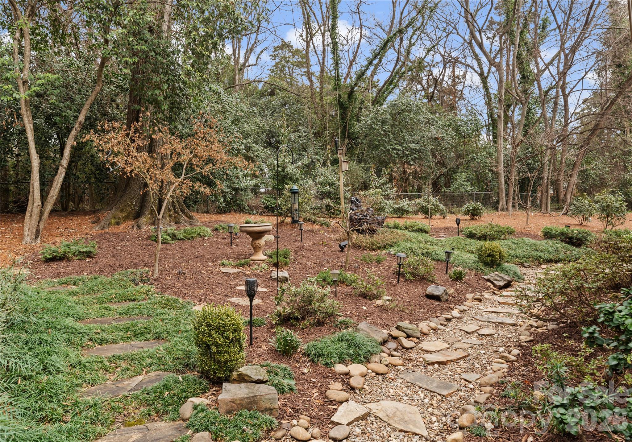 6708 Larissa Court 13