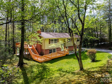 Photo of 145 Jeter Mountain Road, Hendersonville, NC 28739 (MLS # 4385676)