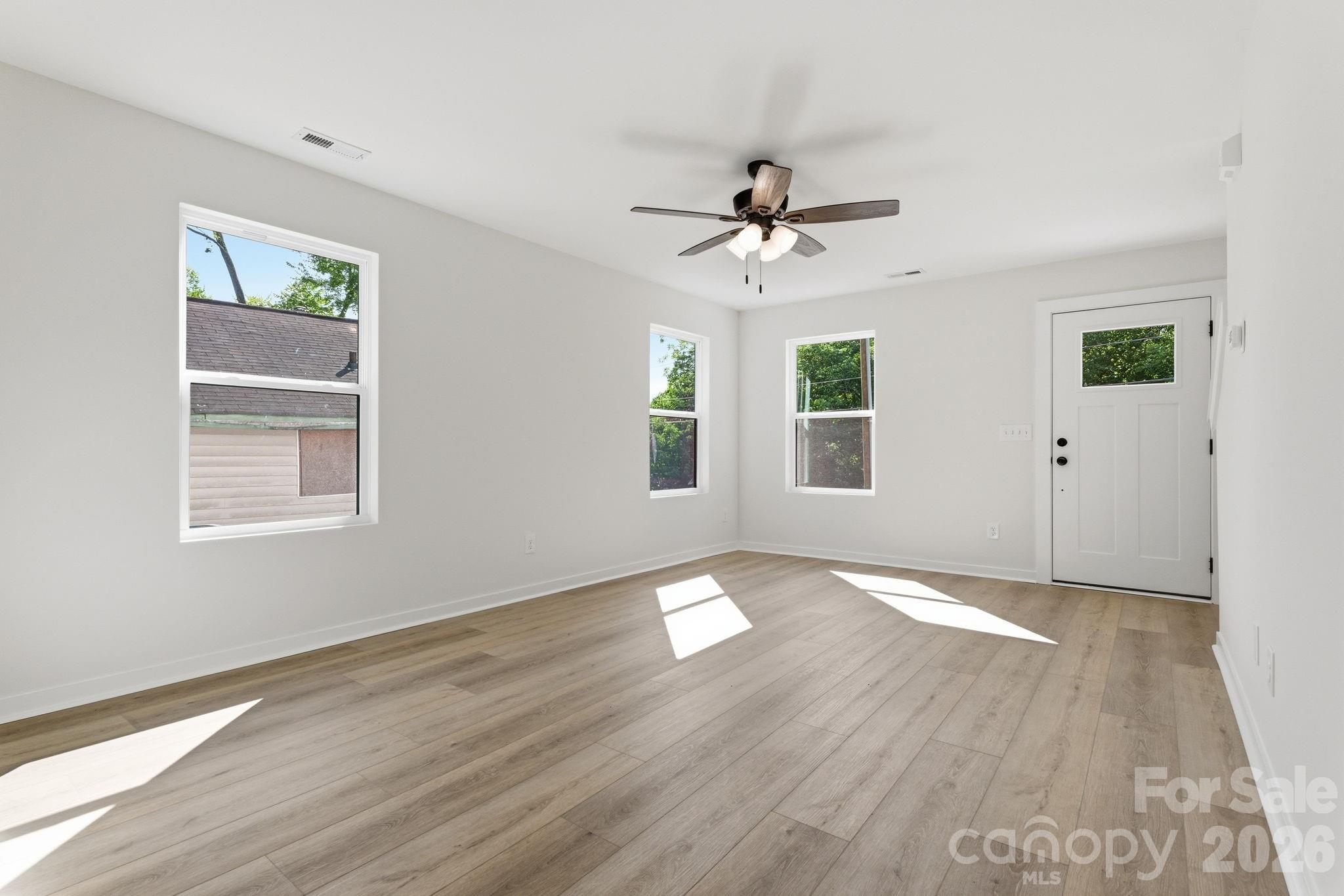 53 Young Avenue SW