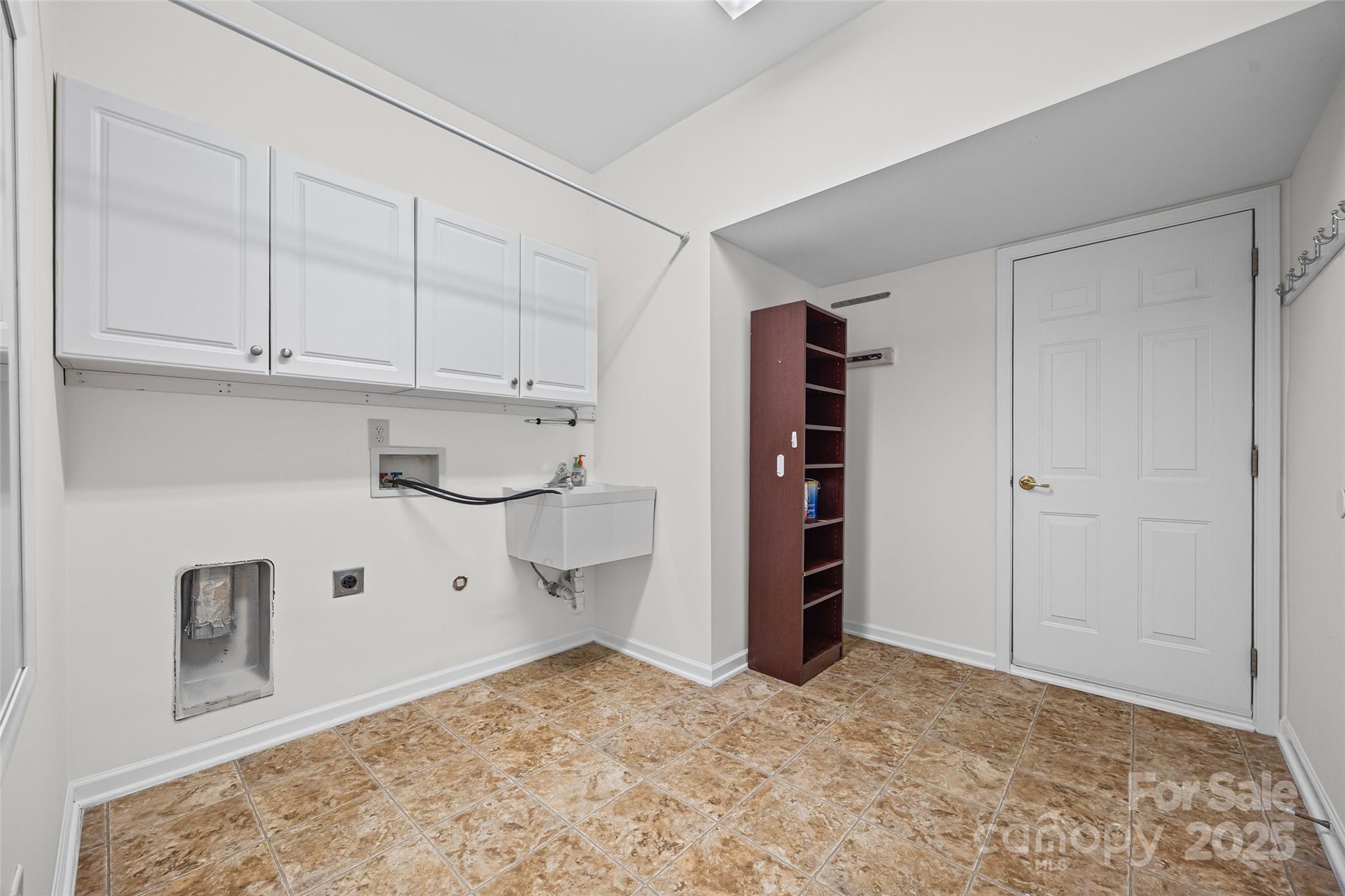 Four Seasons At Gold Hill - Residential