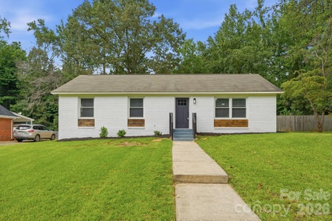 Photo of 5233 Delivau Drive, Charlotte, NC 28215 (MLS # 4420867)