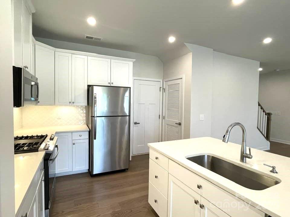 10476 Dalton Woods Court NW