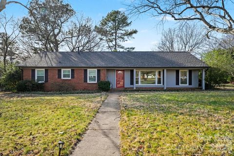 1005 S Magnolia Street Mooresville NC 28115