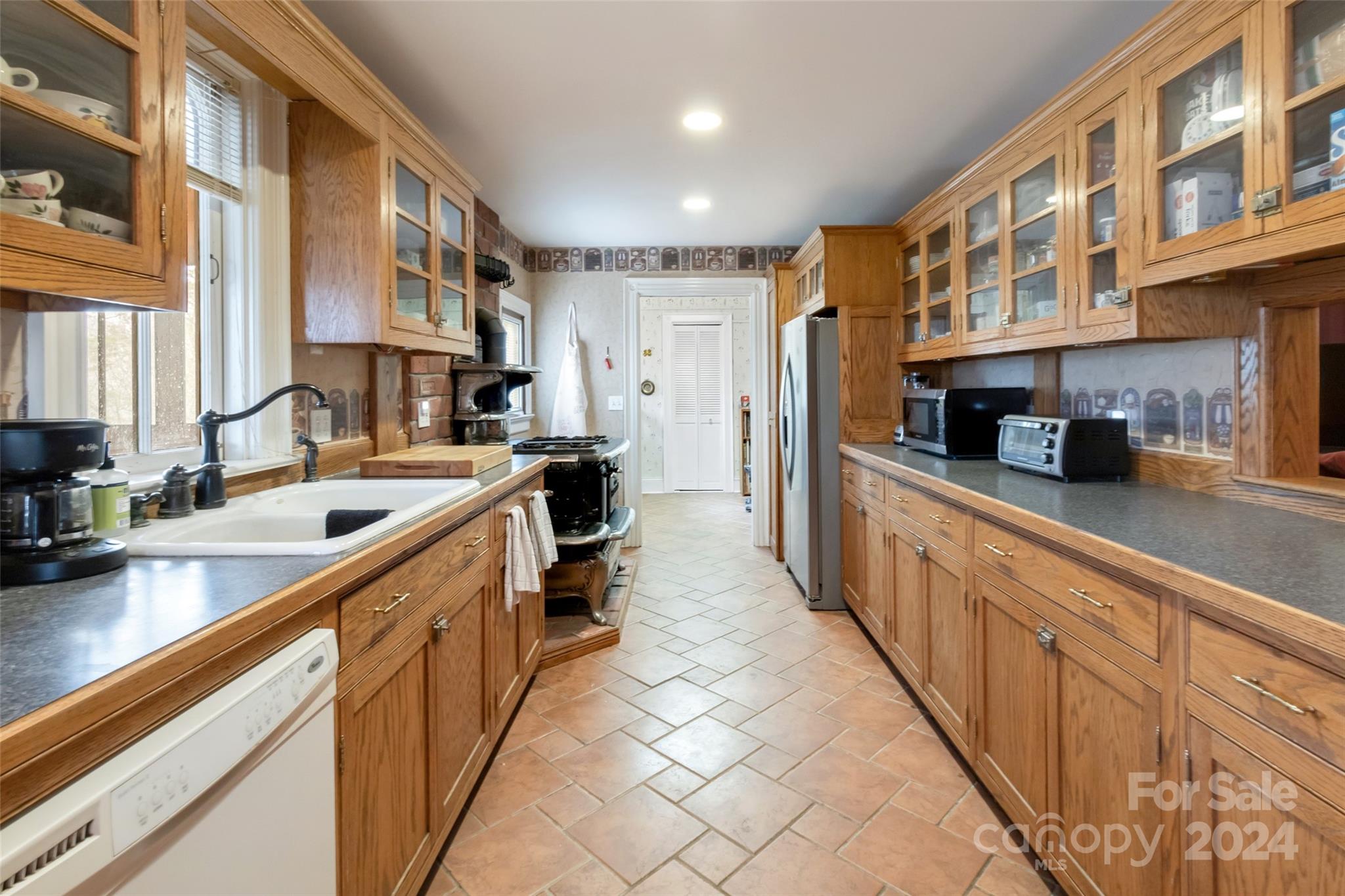 759 and 755 Snelson Road