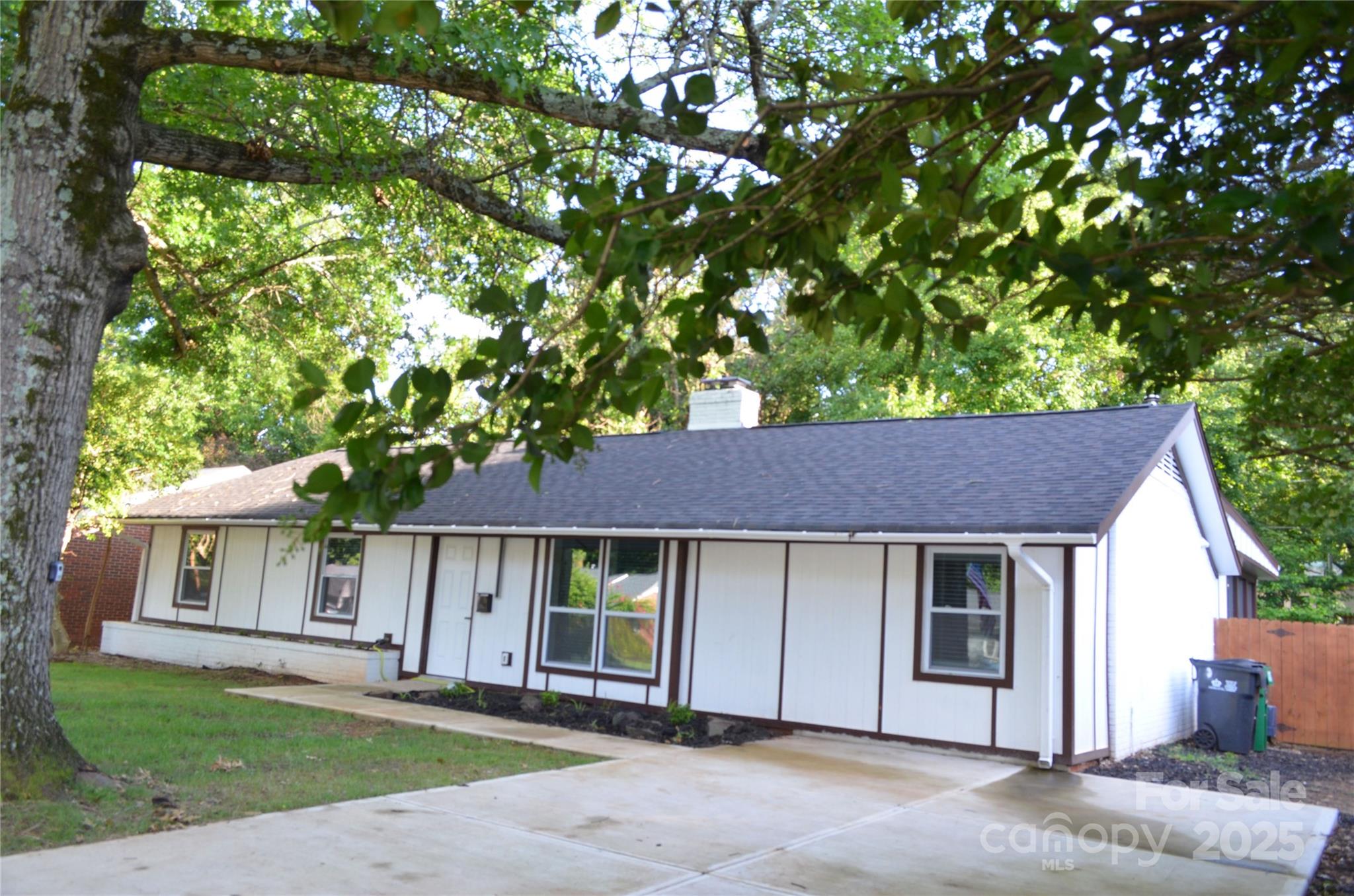 2000 Tyvola Road
