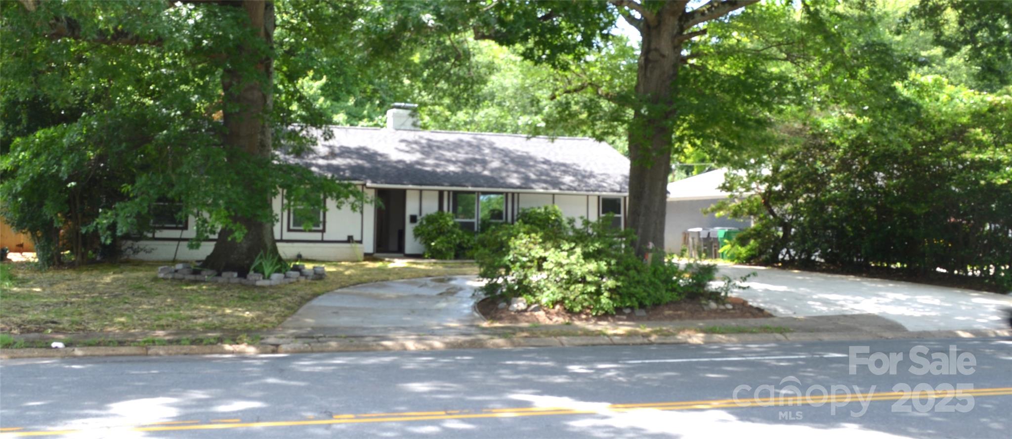 2000 Tyvola Road