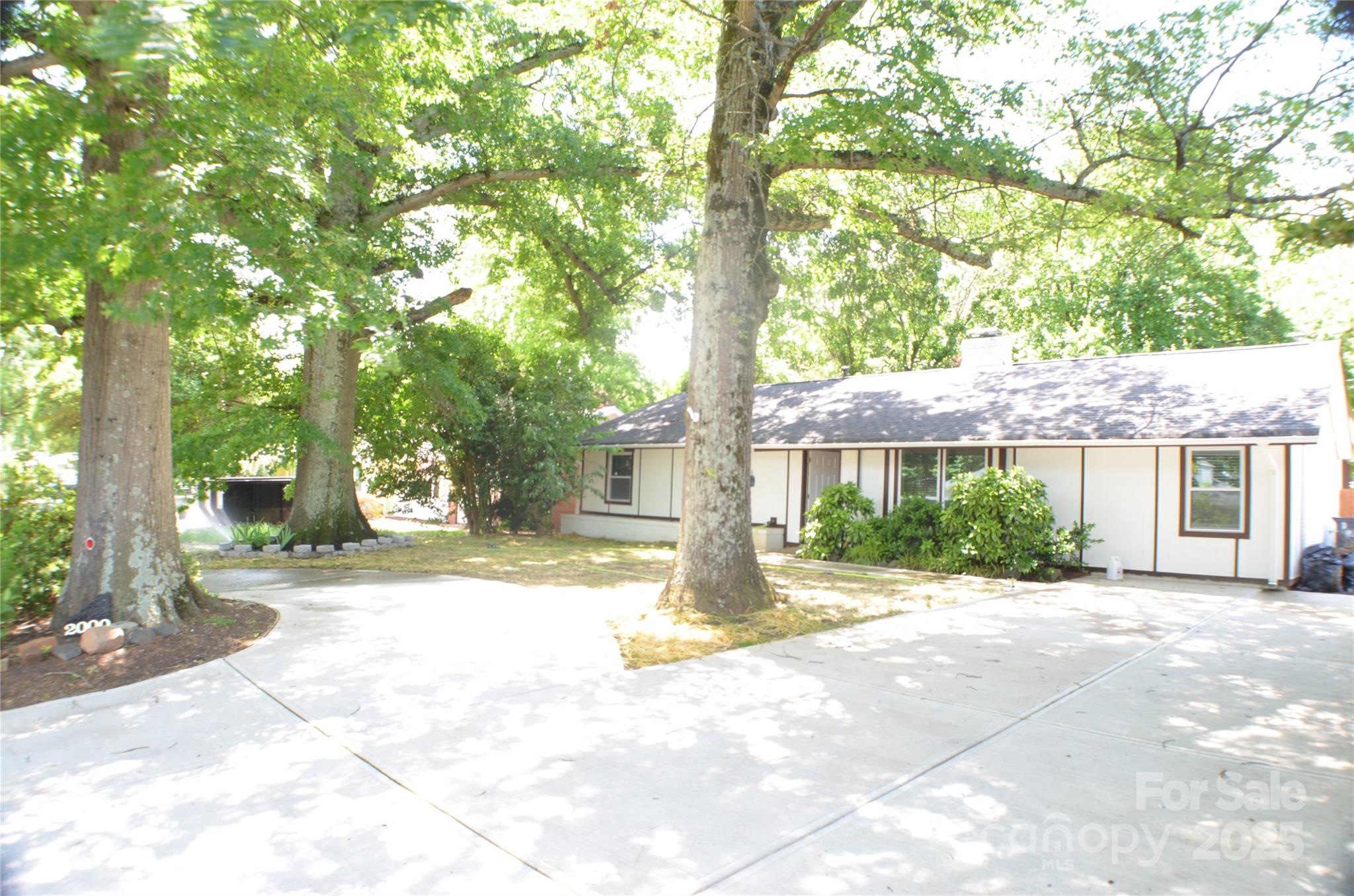 2000 Tyvola Road