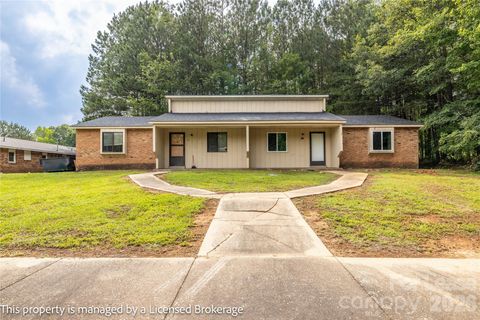 Photo of 145 Brentwood Drive, Troy, NC 27371 (MLS # 4394002)